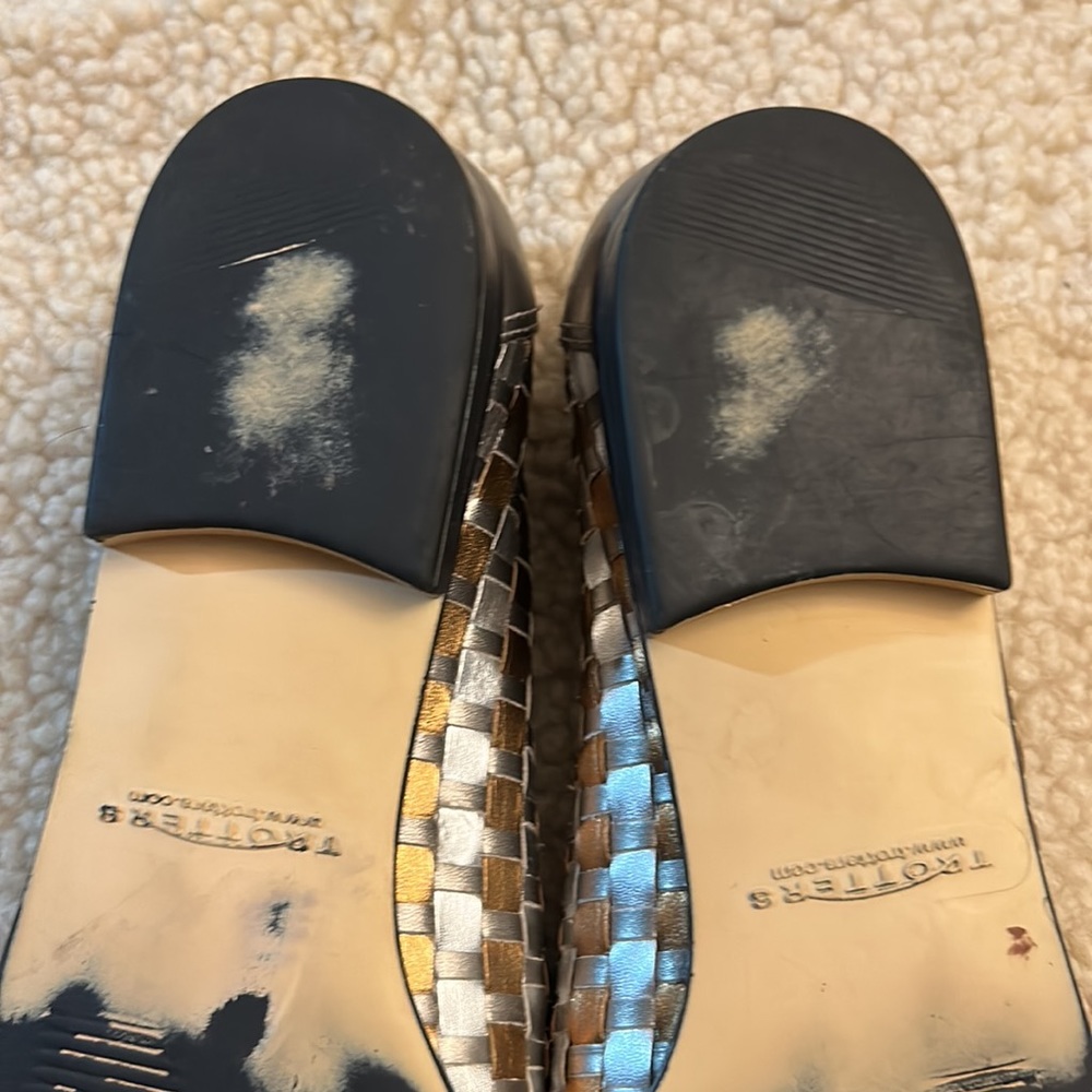 Trotters gold and silver leather slip on shoes - Picture 7 of 16